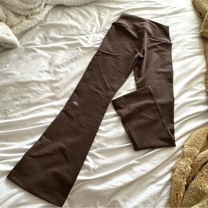 NWOT Alo Yoga Airbrush High-Waist Flare Leggings